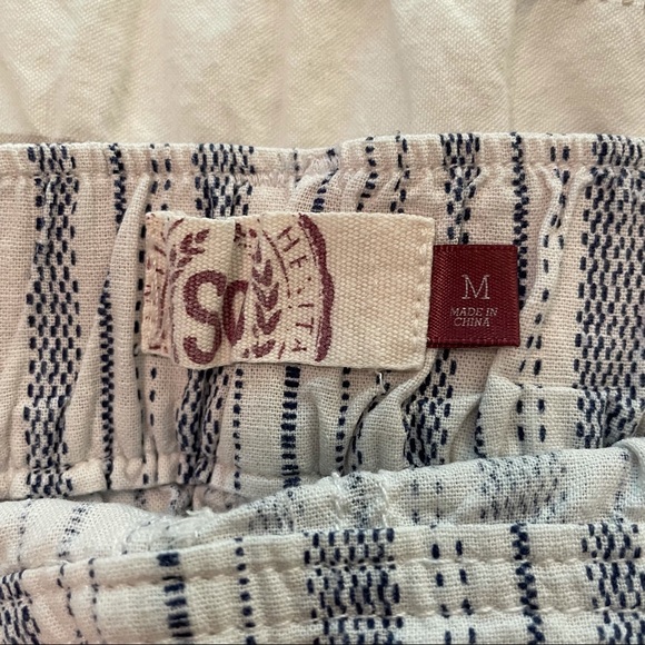 Blue/White Patterned Drawstring Shorts - Picture 4 of 5